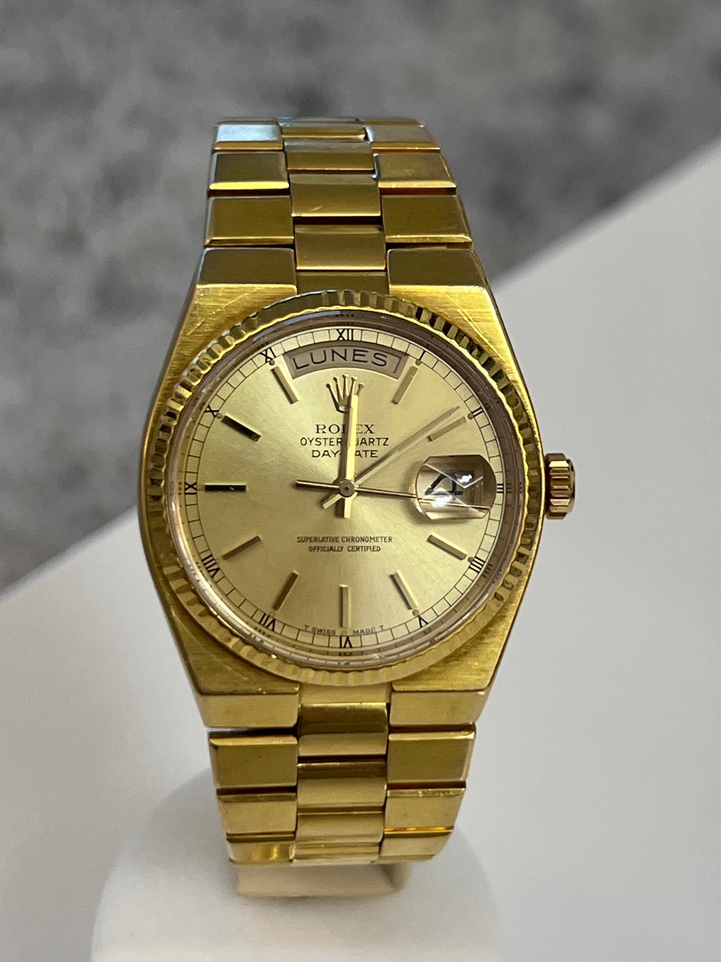 18k Gold Rolex Oyster Quartz Day Date [President]